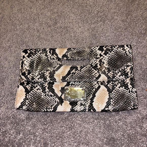 Nine West Snakeskin Print Clutch Bag Purse - Picture 1 of 3
